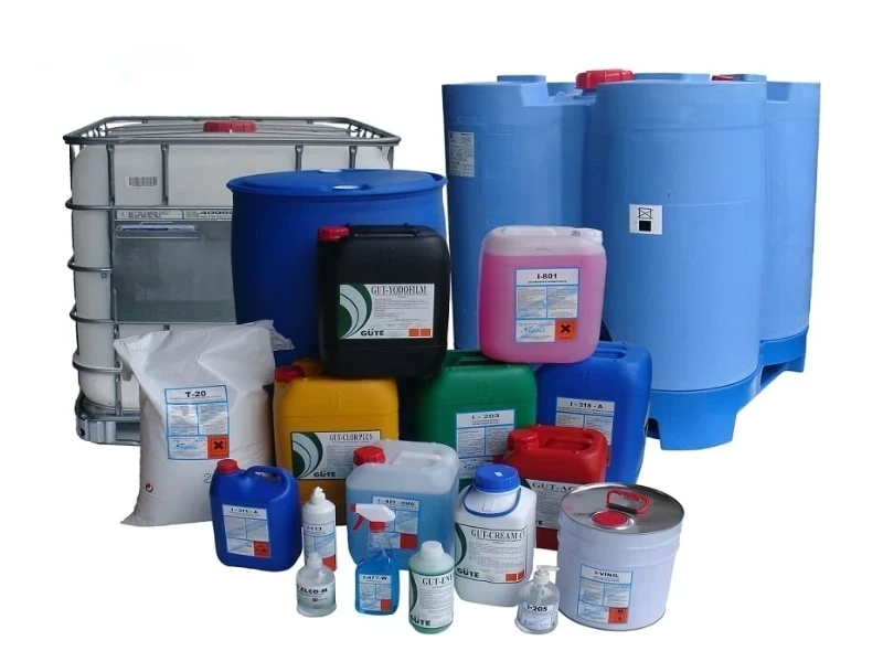Hóa chất vệ sinh máy móc và thiết bị chuyên dụng tại nhà xưởng